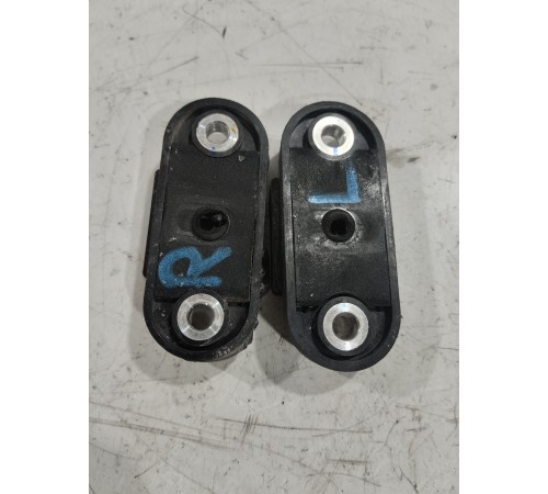 Комплект отбойников крышки багажника (2шт.)