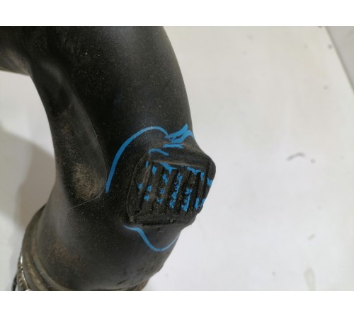 Патрубок интеркулера