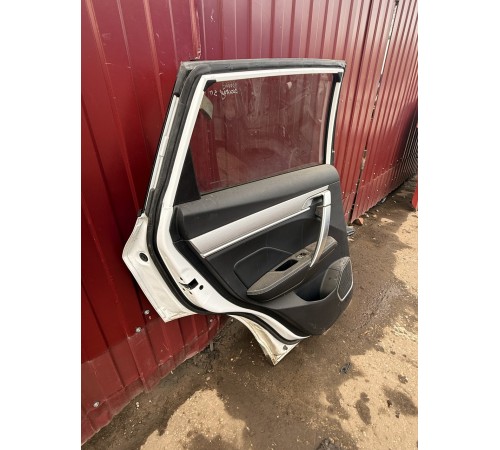 Дверь задняя левая