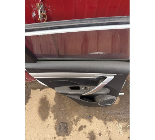 Дверь задняя левая