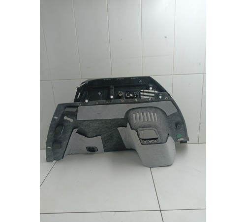 Обшивка багажника левая