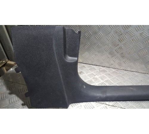 Накладка на порог салона перед. прав.