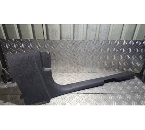 Накладка на порог салона перед. прав.