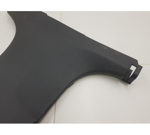 Обшивка центральной стойки левая нижняя