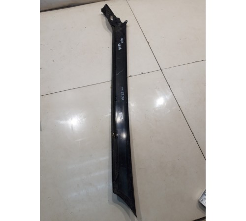 Молдинг лобового стекла (левый)