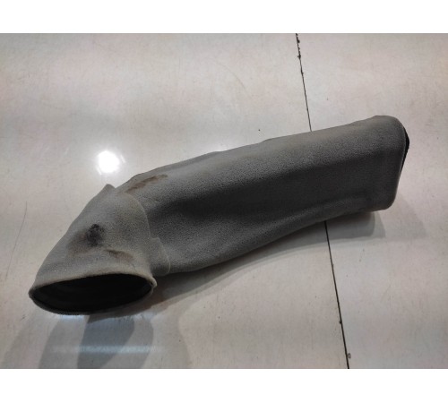 Воздуховод(правый)