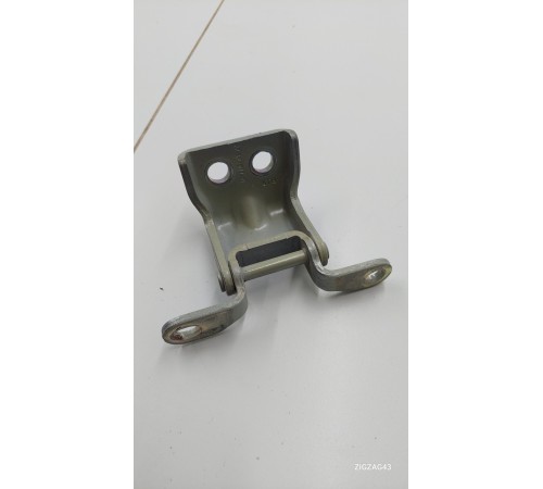 Петля двери передняя правая нижняя