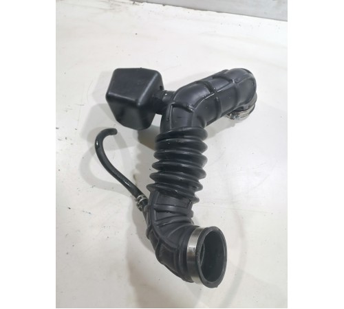 Патрубок воздушного фильтра