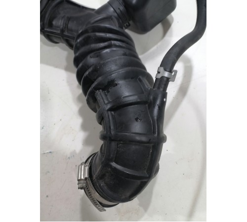 Патрубок воздушного фильтра