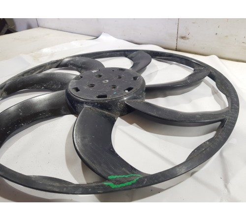 Вентилятор охлаждения радиатора 