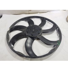 Вентилятор охлаждения радиатора 