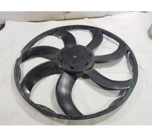 Вентилятор охлаждения радиатора 