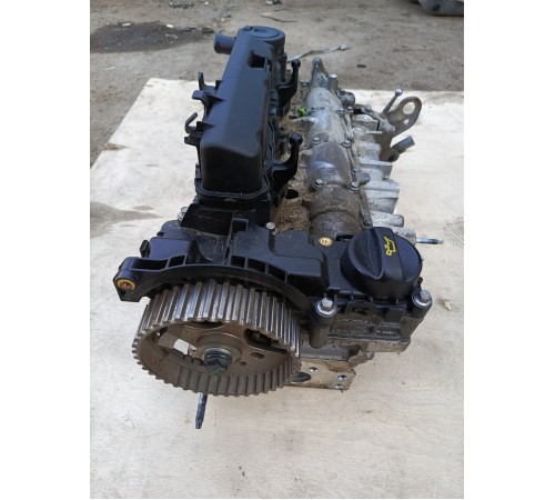 Головка блока цилиндров (ГБЦ) в сборе