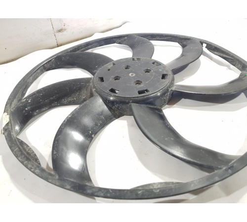 Вентилятор охлаждения радиатора 