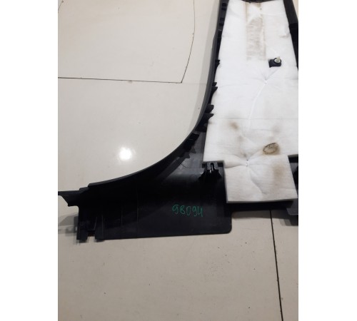 Обшивка центральной стойки(левая нижняя)