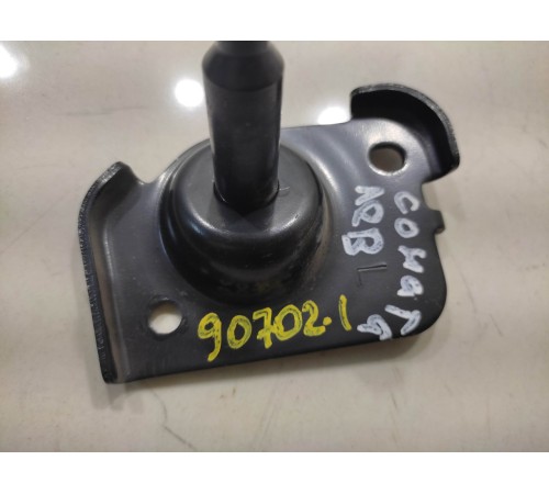 Защелка сиденья(задняя левая)