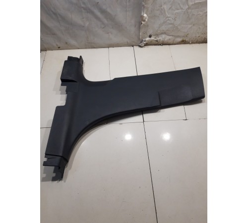 Обшивка центральной стойки(левая нижняя)