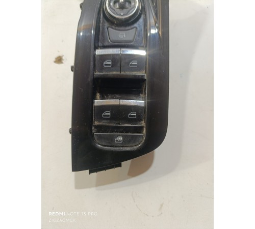 Блок управления стеклоподъемниками передний левый