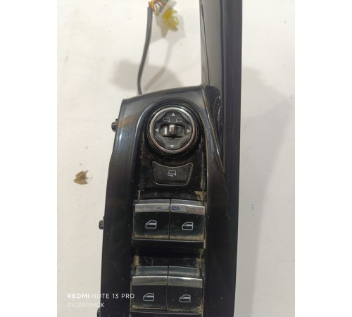 Блок управления стеклоподъемниками передний левый