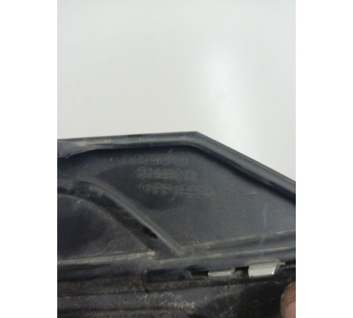 Решетка переднего бампера левая