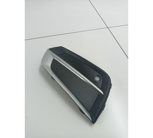 Решетка переднего бампера левая