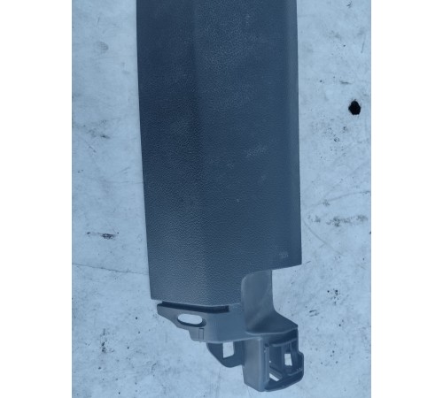 Накладка сиденья (передняя левая)