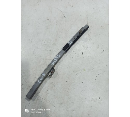 Направляющая стекла (задняя левая)