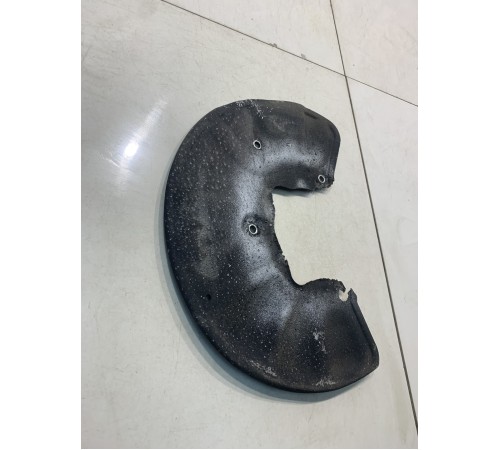 Защита тормозного диска (передняя, правая)