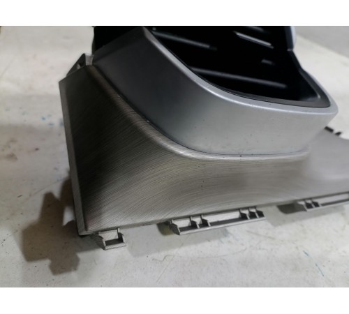 Воздушный дефлектор левый