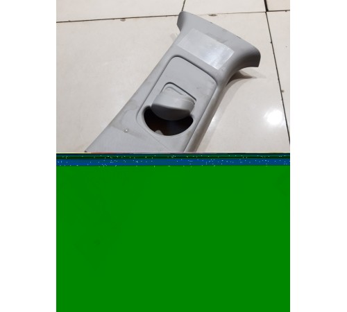 Обшивка центральной стойки(левая верхняя)