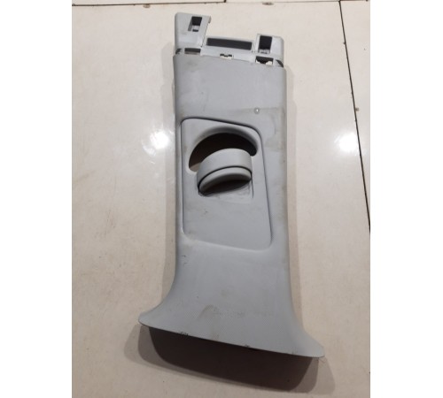 Обшивка центральной стойки(левая верхняя)