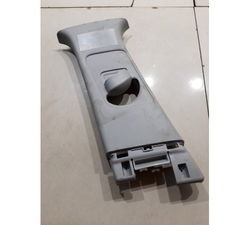 Обшивка центральной стойки(левая верхняя)