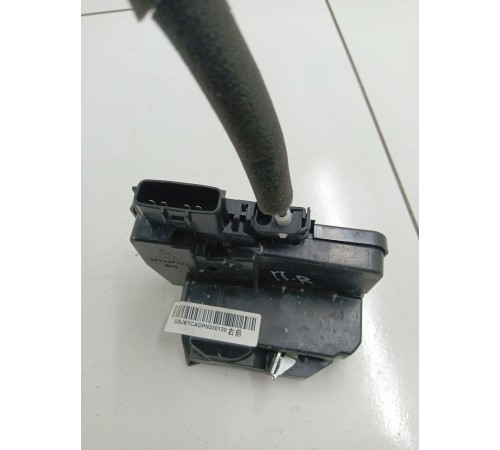 Замок двери передний правый