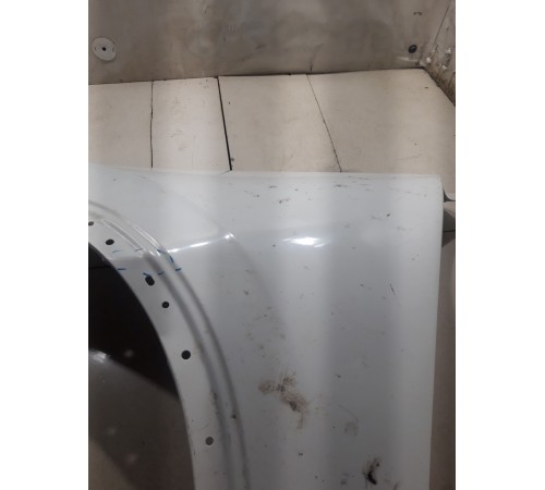 Крыло переднее левое