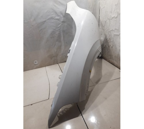 Крыло переднее левое