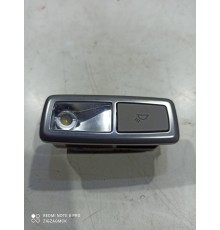 Плафон внутреннего освещения салона