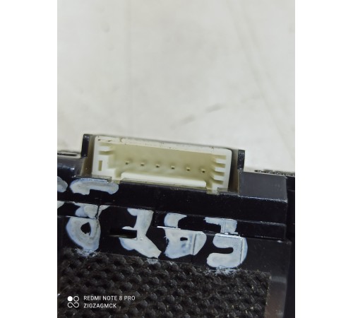 Плафон внутреннего освещения салона