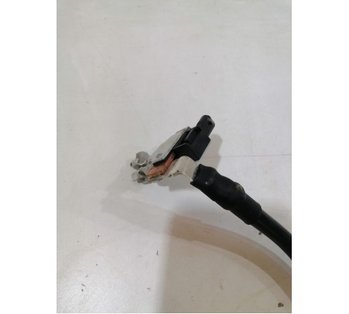 Клемма аккумулятора минус