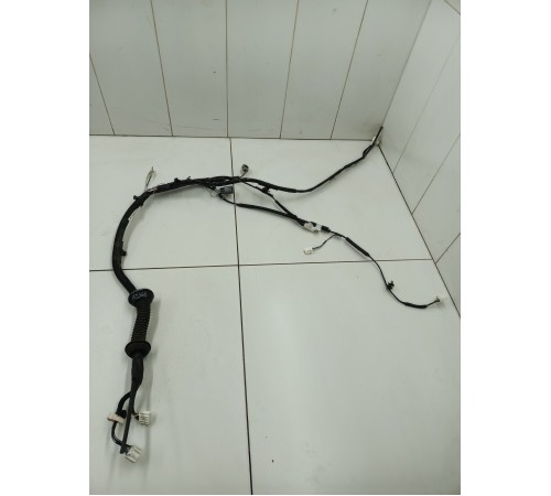 Электропроводка крышки багажника