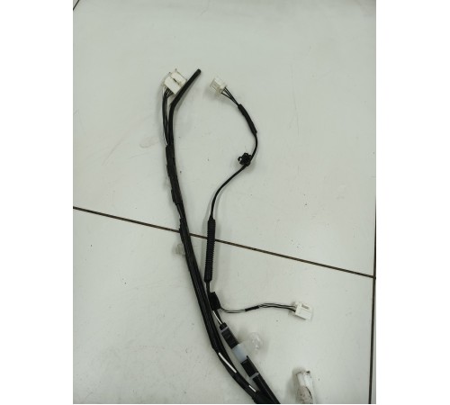 Электропроводка крышки багажника