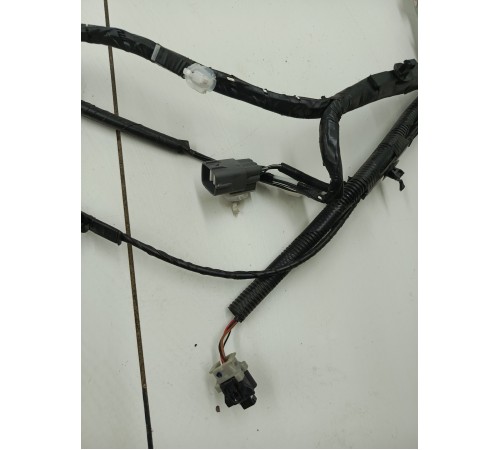 Электропроводка крышки багажника