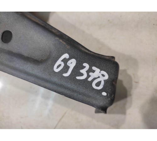 Кронштейн крыла (переднего, правого)