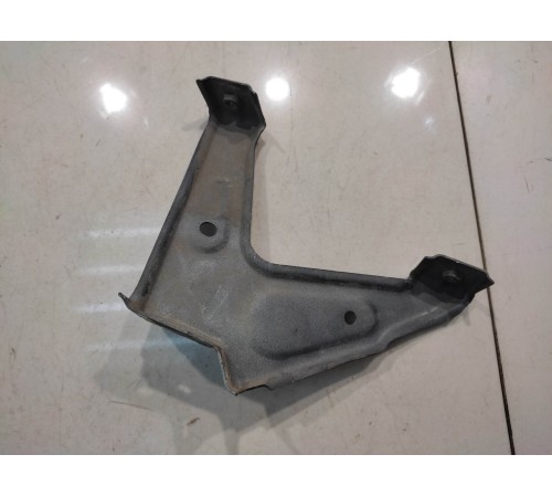 Кронштейн крыла (переднего, правого)