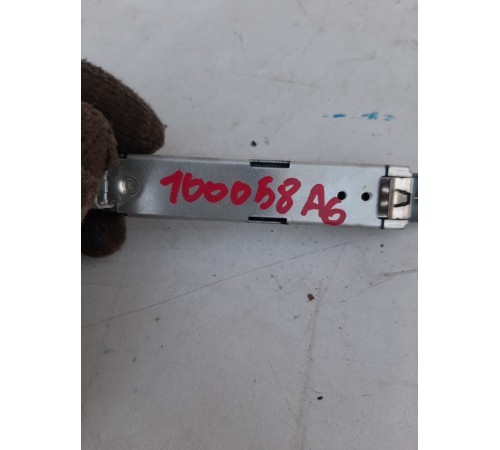 Усилитель антенны задний правый