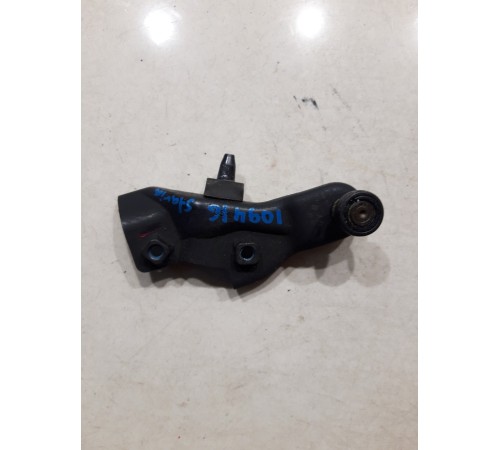 Кронштейн(крепление) ролика левой сдвижной двери верхний