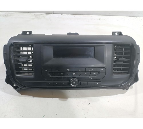 Магнитола мультимедийный центр