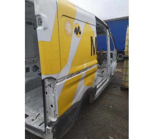 Крыло заднее правое