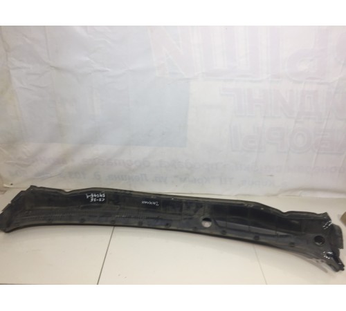 Решетка стеклоочистителя (планка под лобовое стекло)