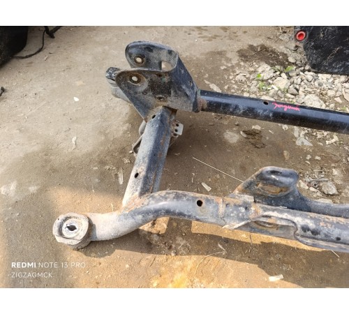 Балка подвески задняя , подрамник