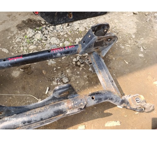 Балка подвески задняя , подрамник